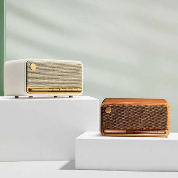 O1CN01yNRQta1ebDJclF466_!!3355923889-0-cib.jpg_ Log-style retro wooden Bluetooth speaker with fabric finish
